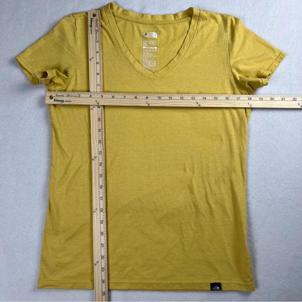 The North Face Cotton Blend V-Neck Shirt Yellow Small - Picture 3 of 6